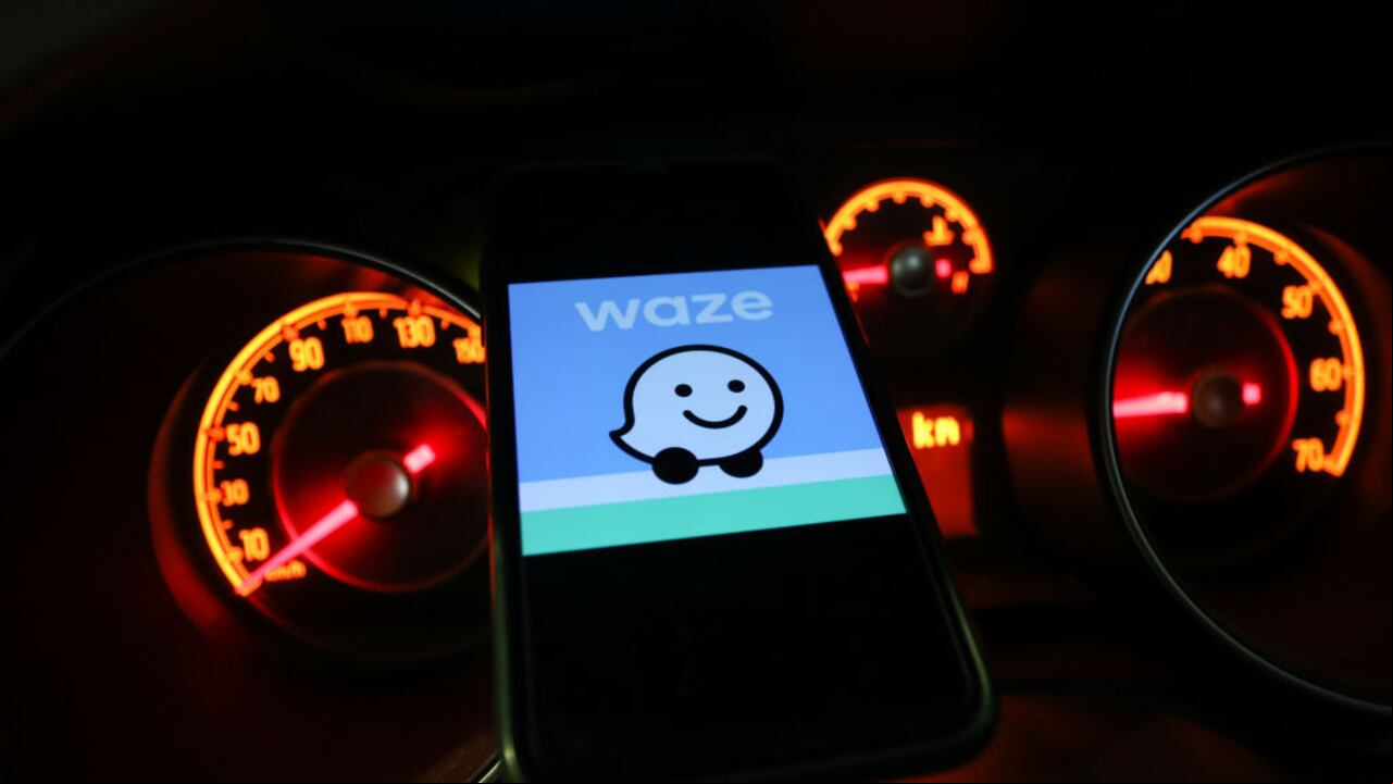Tanto los s que valoran la precisión y la información detallada como aquellos que prefieren la navegación en tiempo real pueden encontrar una opción adecuada en Waze o Google Maps.