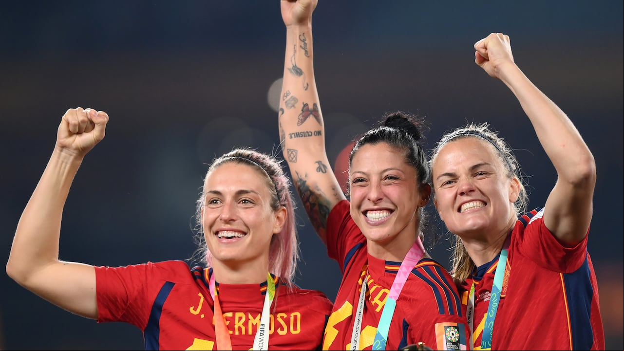 Alexia Putellas y Jenni Hermoso tras la final del Mundial