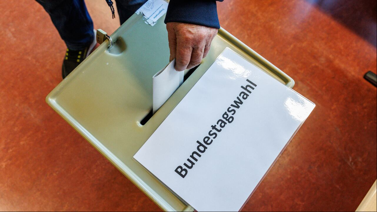 Las autoridades electorales del país europeo reportaron que más de 59 millones de alemanes fueron llamados a votar hasta las 5:00 de la tarde hora local.
