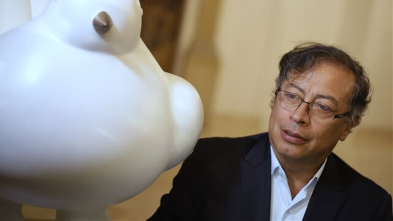 Gustavo Petro insiste en mantener los diálogos de paz.