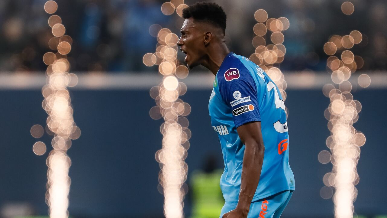 Mateo Cassierra celebrando su gol con el Zenit de Rusia.