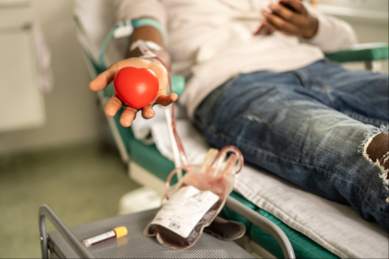 La anemia es una afección en la que el número de glóbulos rojos o la concentración de hemoglobina es baja, dentro del rango normal.