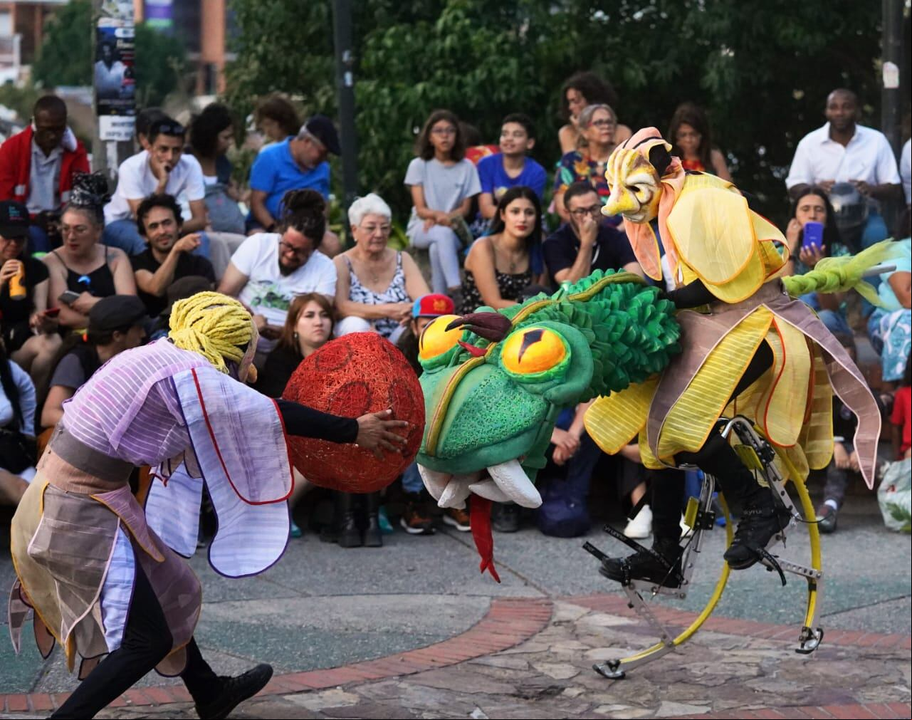 En La Loma de la Cruz se presentó la Corporación Cultural X2 Teatro de Manizales.