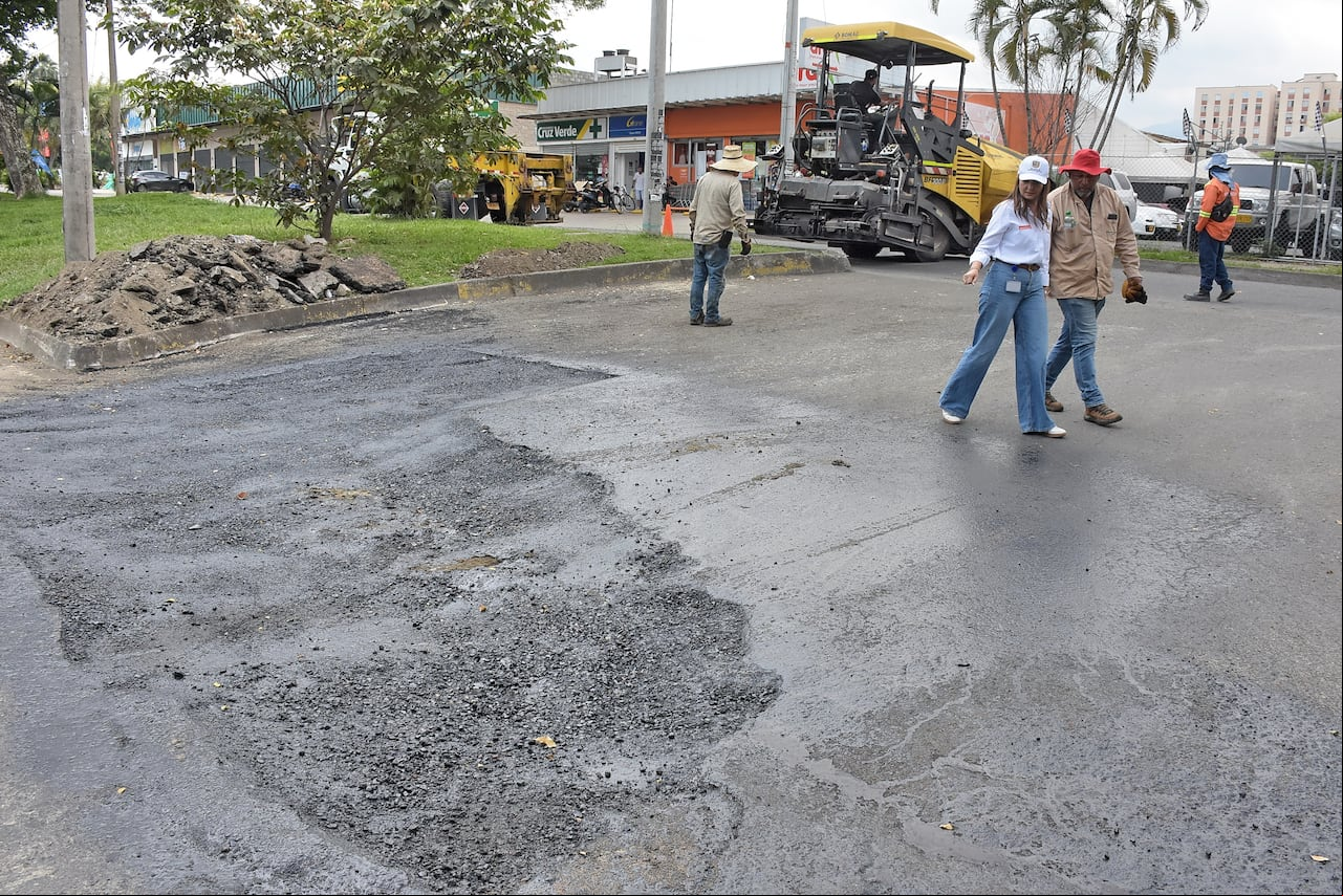 obras de reparcheo en las diferentes vías de la ciudad
