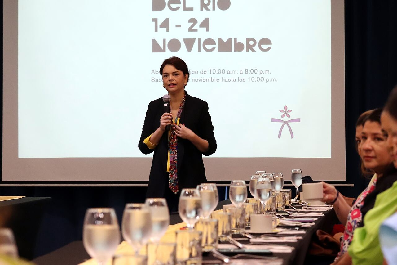 Paola Guevara directora de la Feria del Libro de Cali FILCALI. presentación de la Feria 2024.