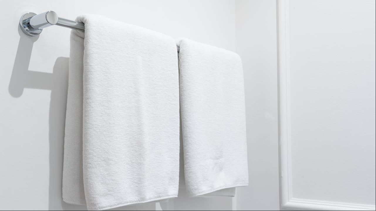 Elija los elementos que le ayudarán a que su baño luzca mucho más organizado.