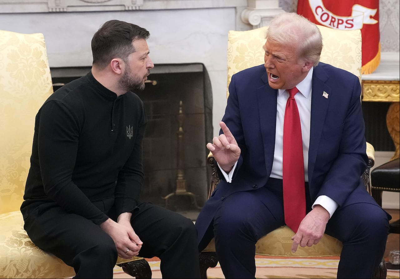 El expresidente de Estados Unidos, Donald Trump, ha intensificado sus críticas hacia el presidente ucraniano Volodímir Zelenski, acusándolo de sabotear un plan de paz propuesto por Washington para poner fin al conflicto con Rusia.