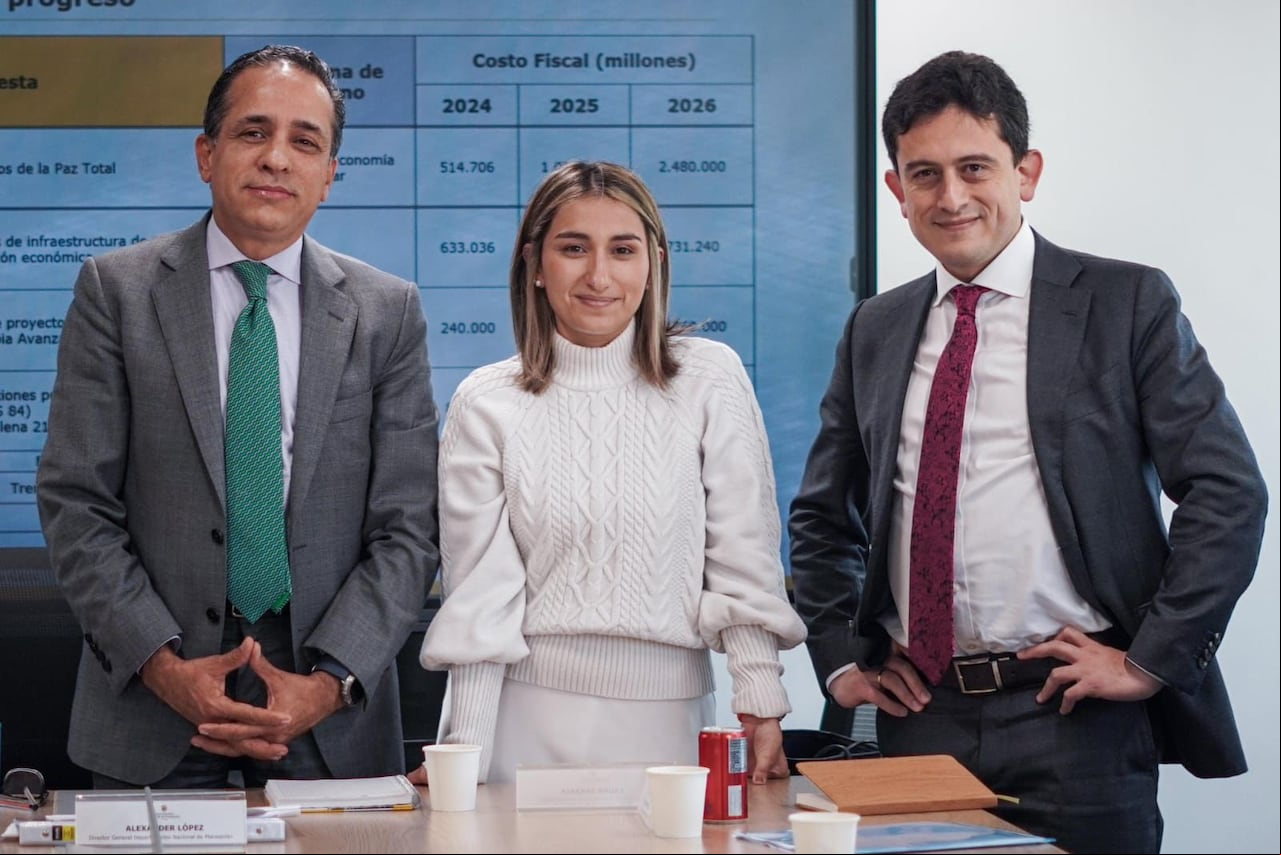 El Ministerio de Comercio, Industria y Turismo, junto al Departamento Nacional de Planeación y el Departamento istrativo de la Presidencia de la República, anunciaron la actualización y reactivación del Sistema Nacional de Competitividad e Innovación.
Foto: Mincomercio