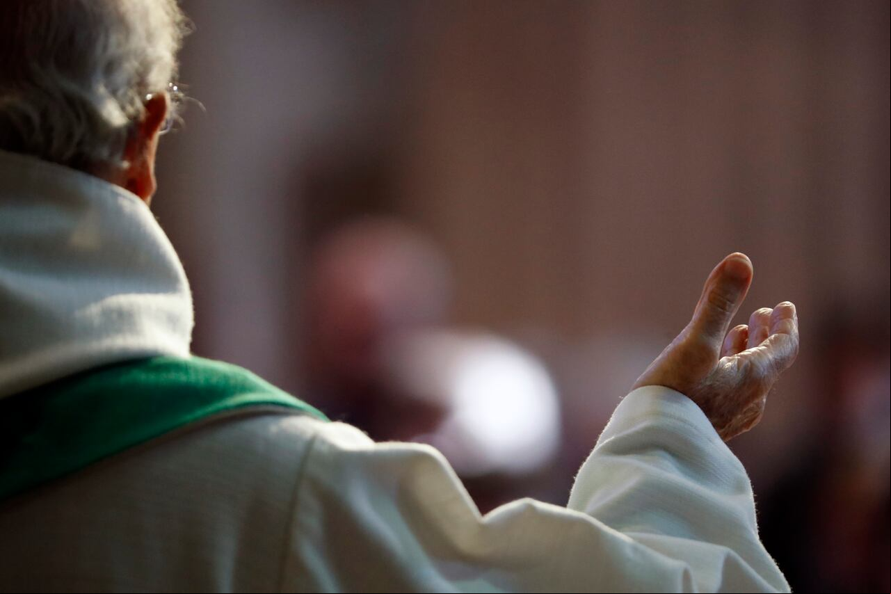 A lo largo de los siglos, la Iglesia ha defendido el celibato clerical.