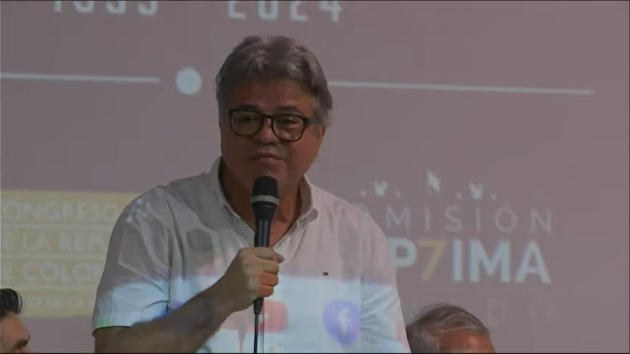 Senador Wilson Arias durante la audiencia pública de la reforma a la salud.