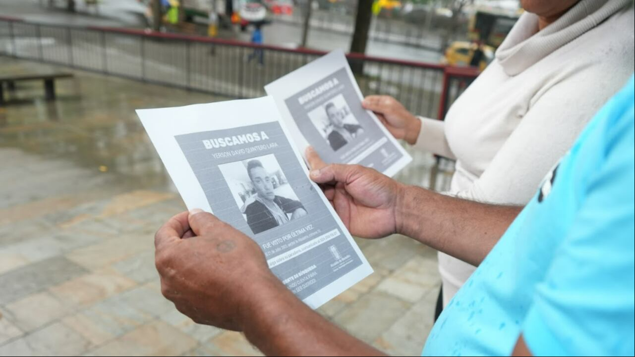 Buscan a 78 desaparecidos en Medellín.