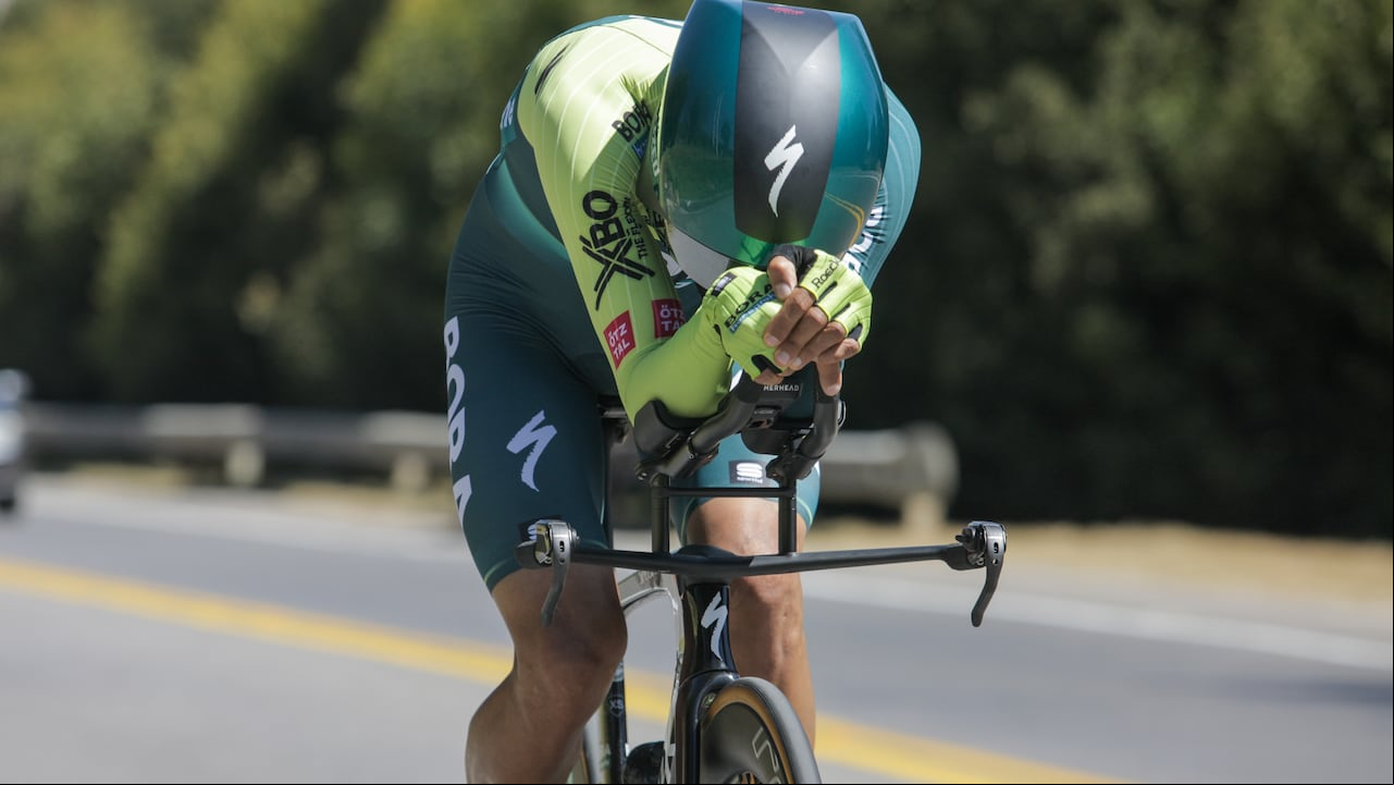 Daniel Felipe Martínez en la prueba de contrarreloj del Campeonato Nacional de Ruta 2024.