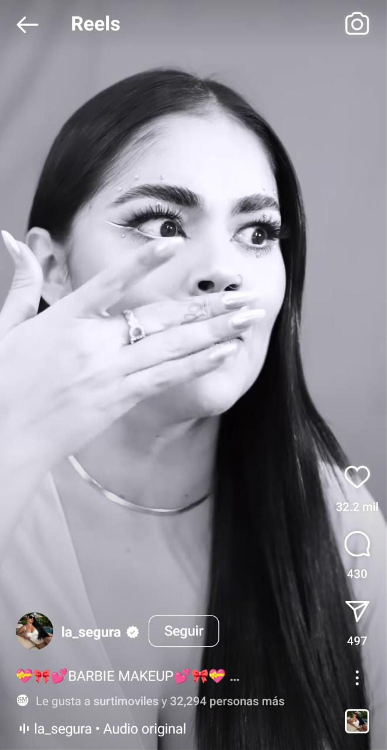 Este fue el momento exacto en el que La Segura fue advertida que tenía un moco en su nariz.