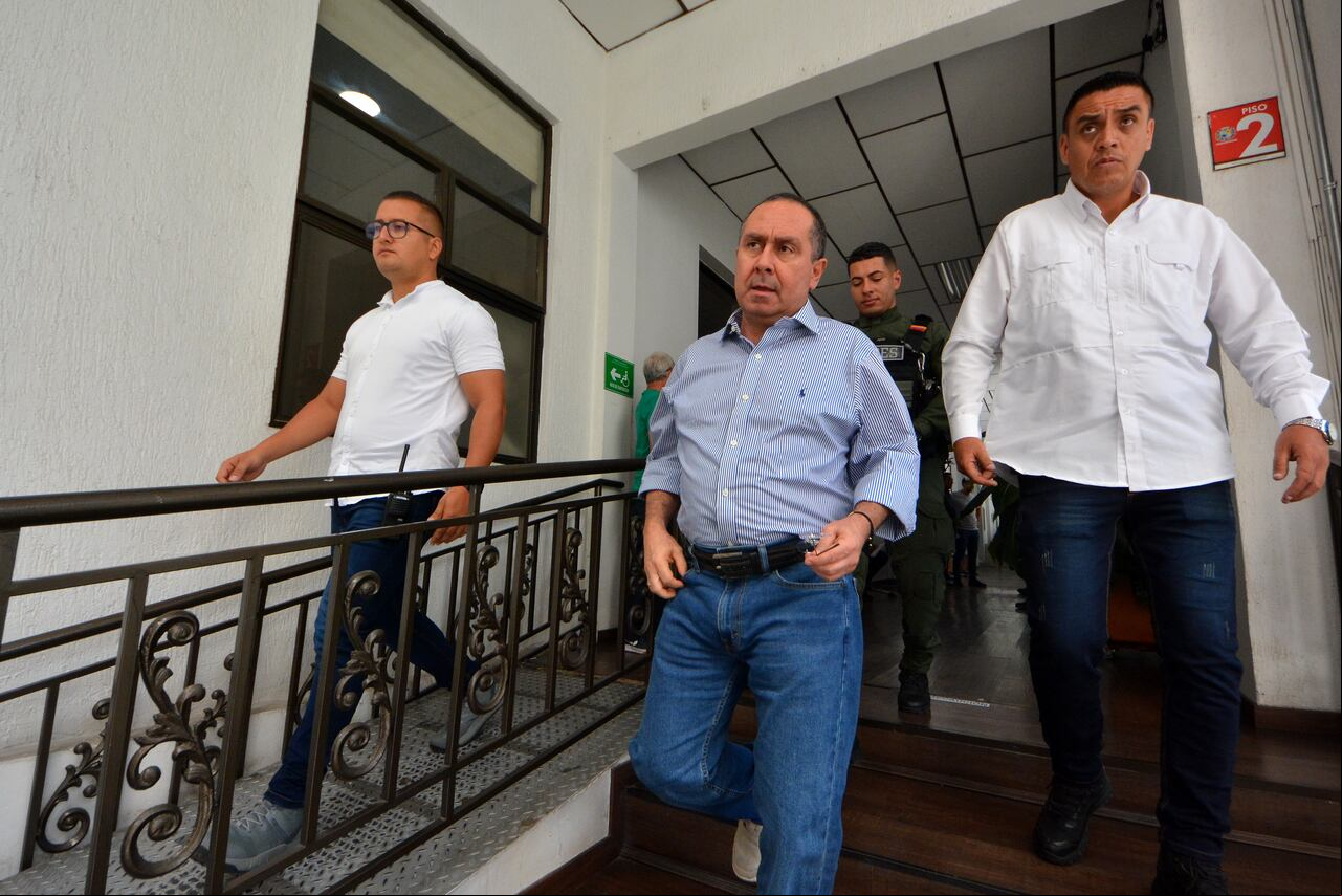Gustavo Vélez, alcalde de Tuluá, uno de los alcaldes más amenazados de Colombia. INFORME PARA DOMINGO.