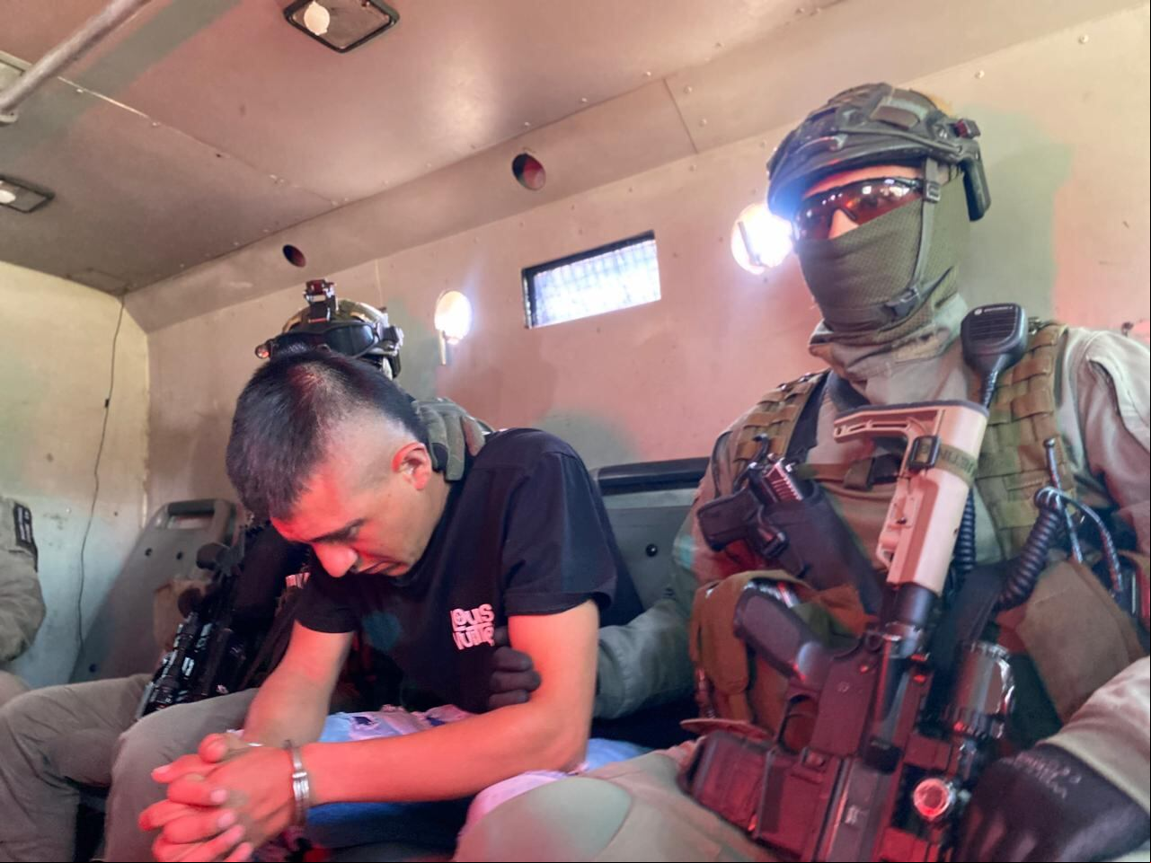 Este señalado cabecilla fue capturado en la zona rural del municipio de La Plata, Huila, a donde llegó tras escapar de los operativos militares que se adelantan en el norte del Cauca.