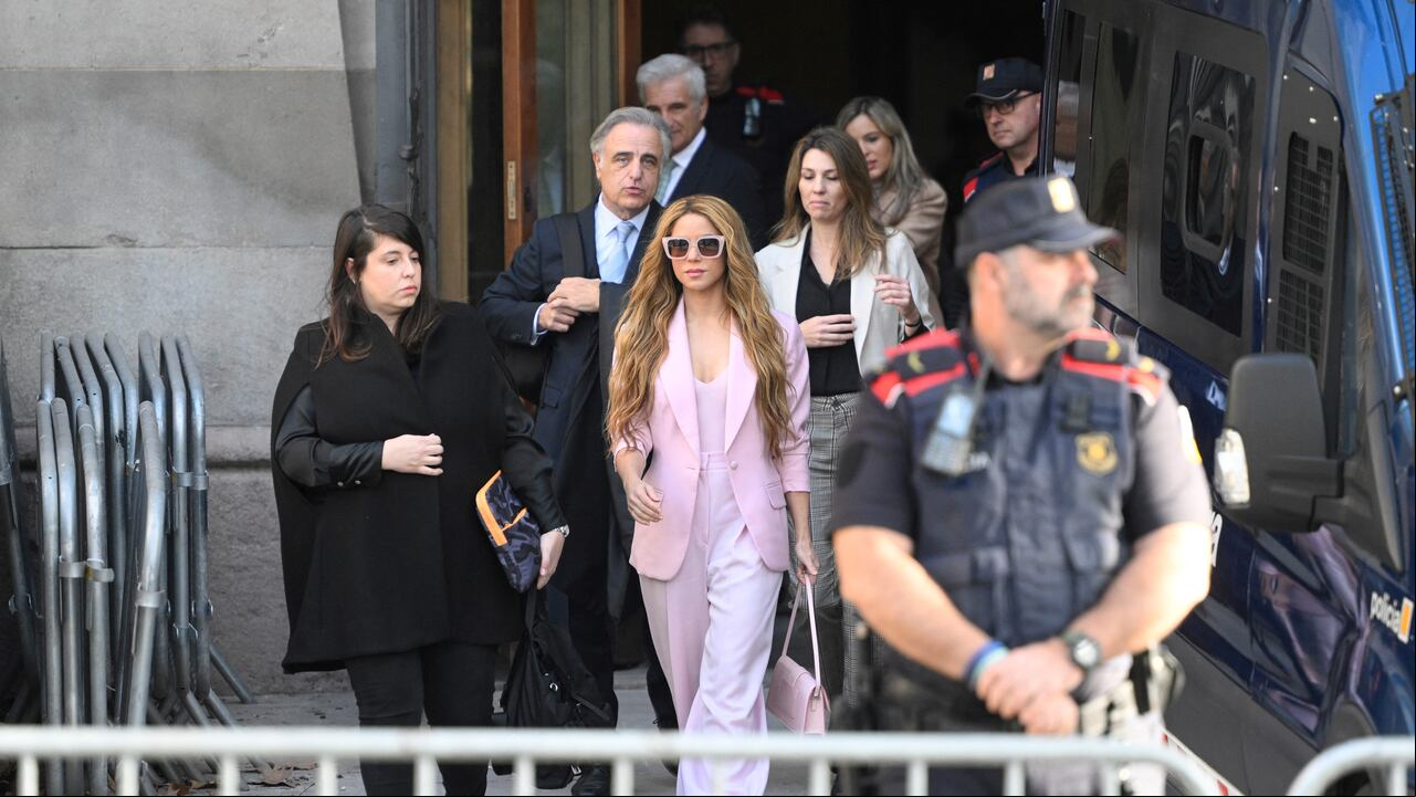 Shakira en la Fiscalía de España
