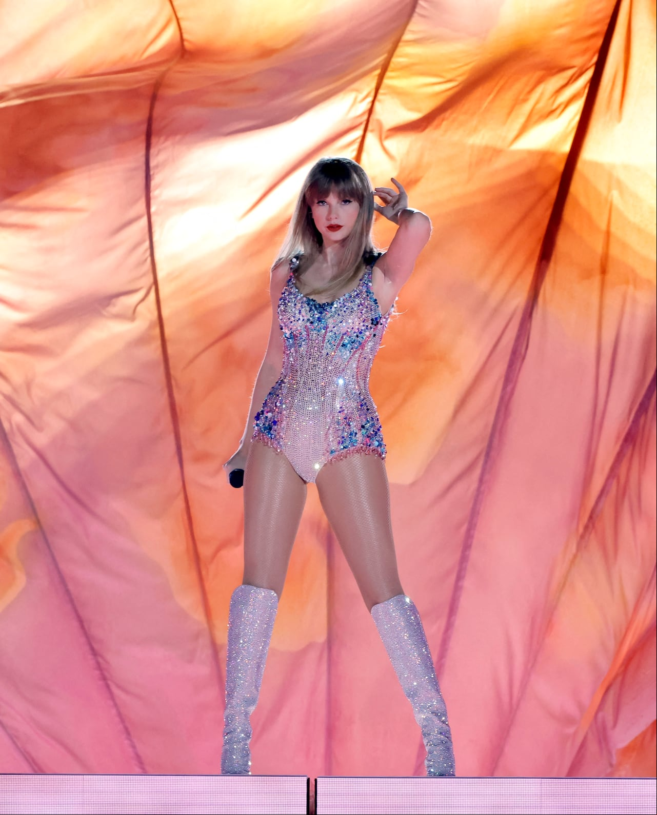 Taylor Swift es una de las artistas que retornó con mucho éxito a los vinilos.
