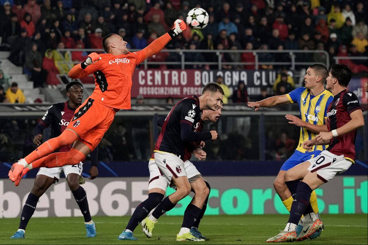 Bologna regresó tras 60 años a la Uefa Champions League y empató sin goles ante Shakhtar Donetsk, Jhon Lucumí disputó los 90 minutos del partido en el equipo italiano.