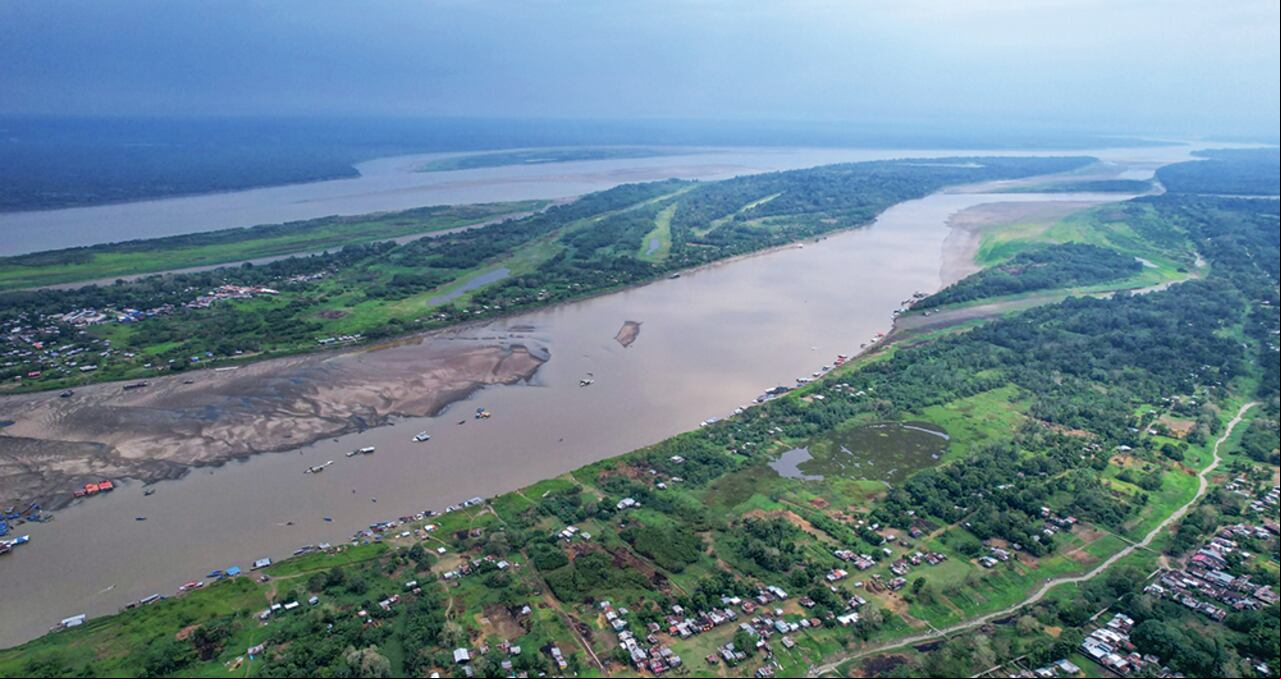 Así se ven los ríos Amazonas y Cali, que presentan una baja considerable de sus niveles producto de las altas temperaturas. El Ideam advierte que en muchos municipios hay récord en las mediciones de sensaciones térmicas.