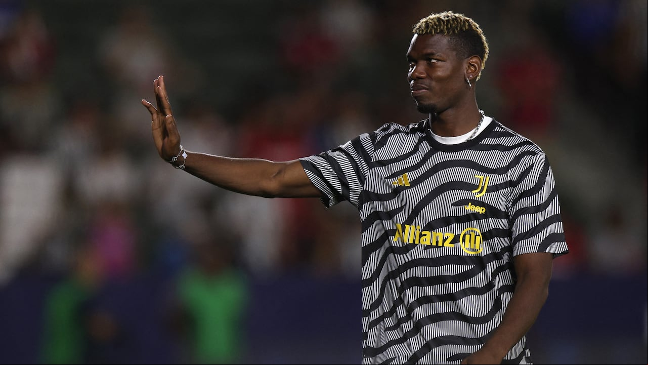 Pogba vistiendo los colores de su último club: la Juventus de Turín.