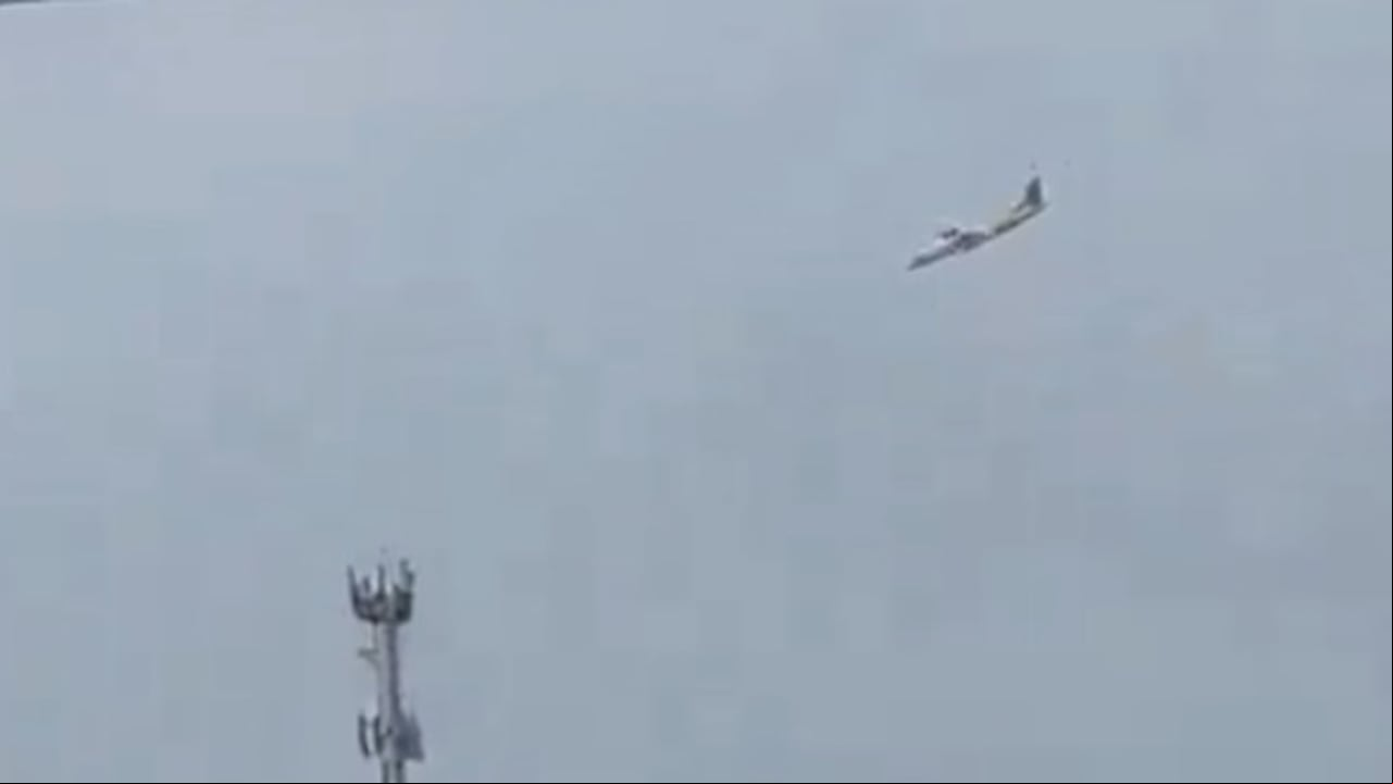 Así se vió el avión mientras caía.