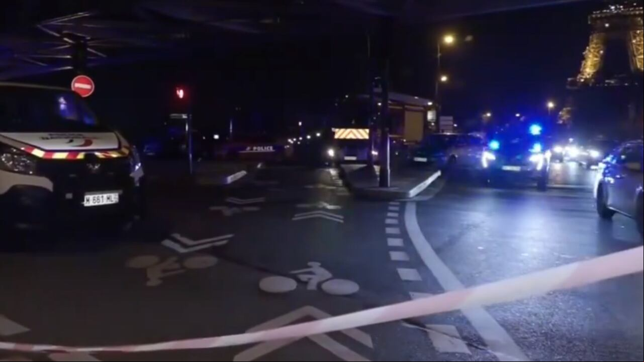 El crimen ocurrió entre el Quai de Grenelle y Bir Hakeim, cerca a la Torre Eiffel, en París.