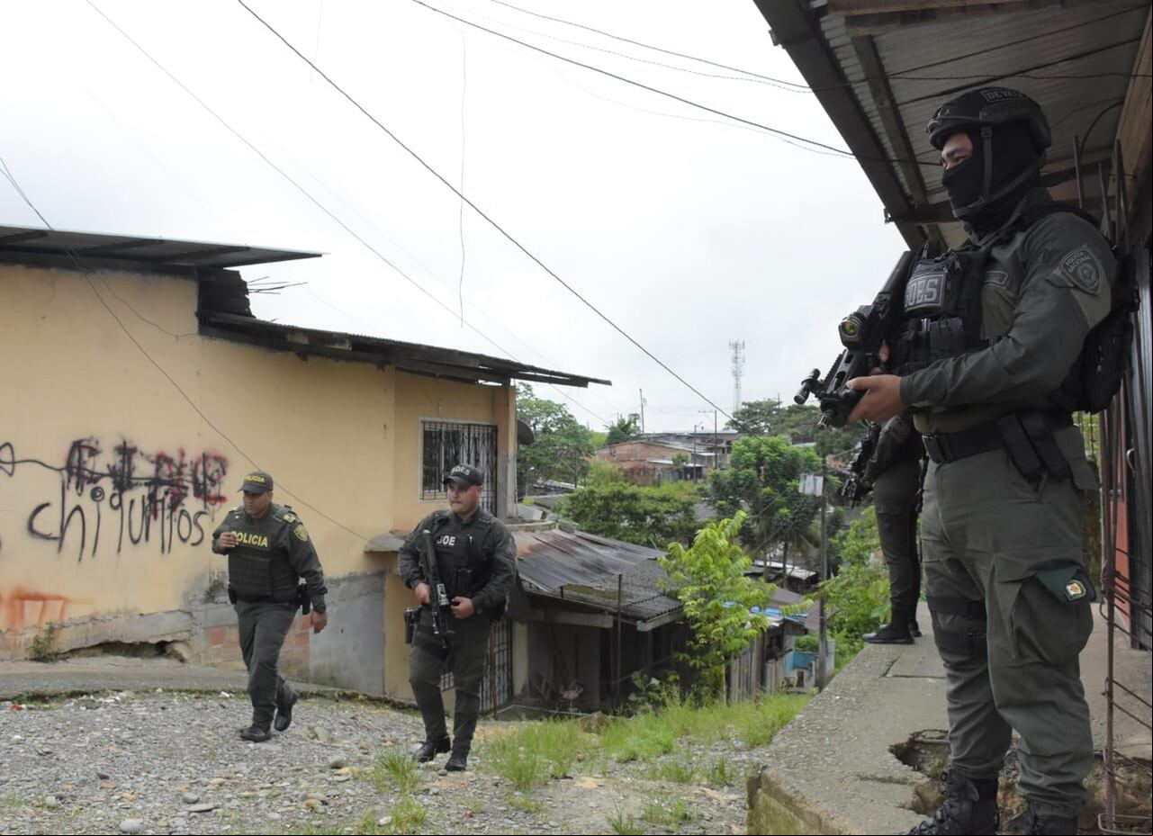 Operativos de Control Grupo GOES en la Comuna 12 de Buenaventura.