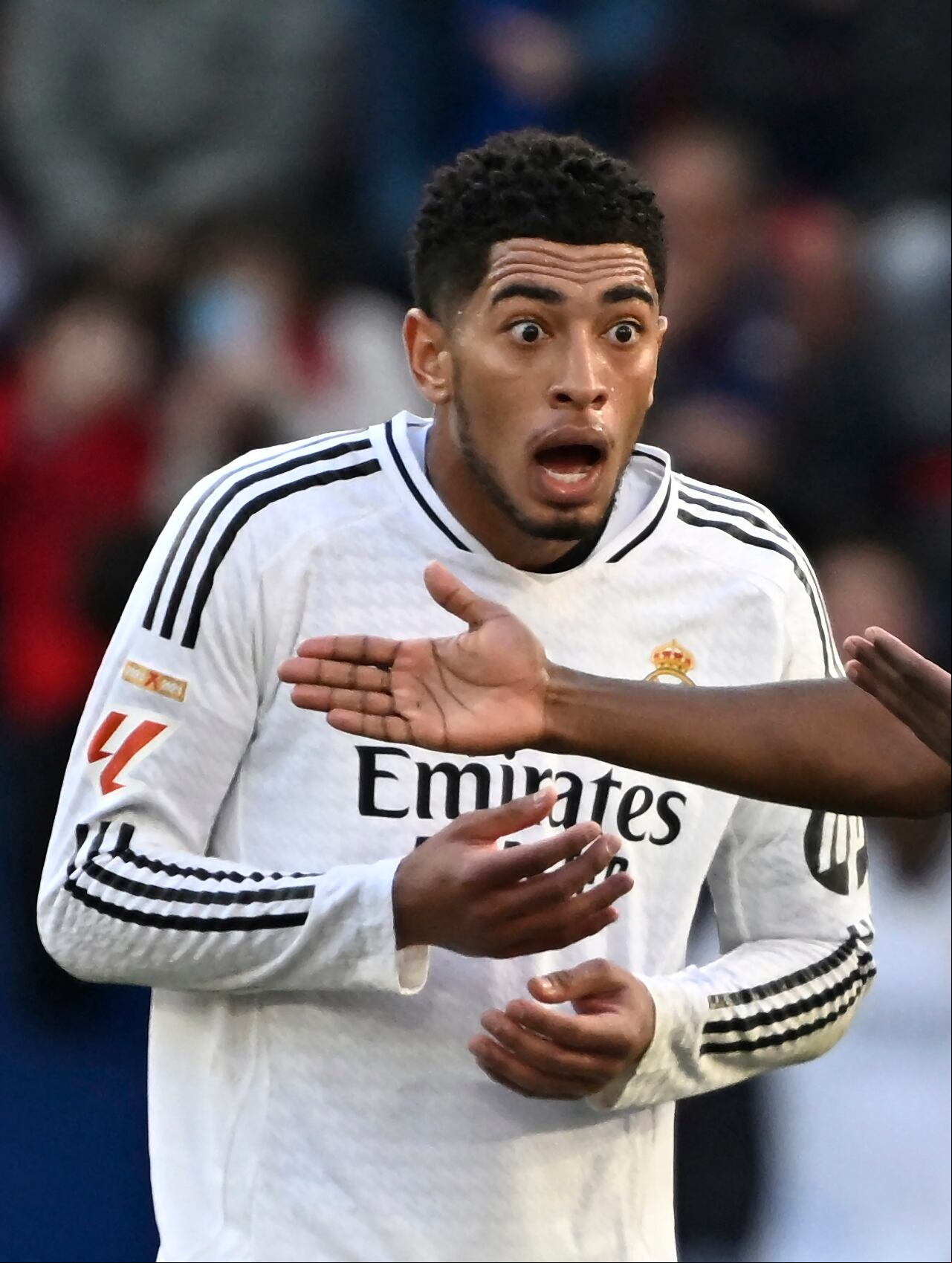 Momento de la expulsión de Jude Bellingham con el Real Madrid ante Osasuna