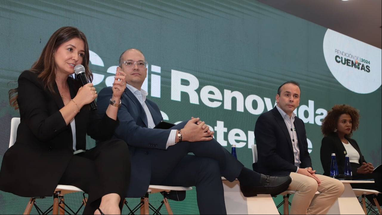 Con la presencia del alcalde Alejandro Eder, los principales del gabinete de la Alcaldía entregaron los resultados de su primer año de gestión. La COP y la seguridad se destacaron.