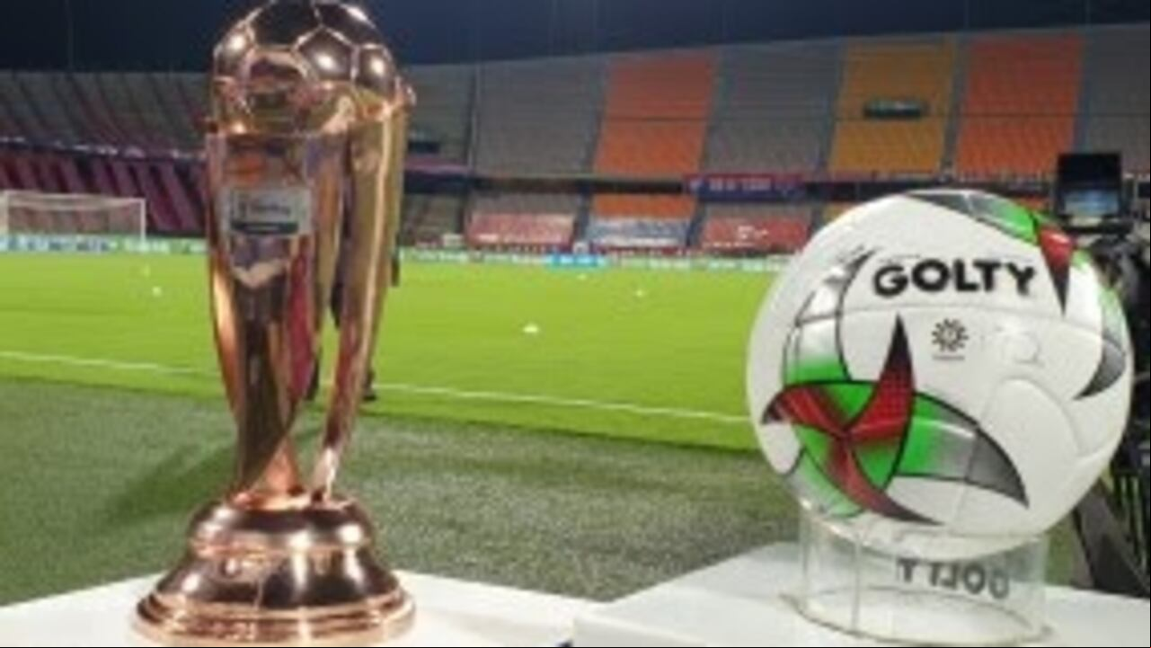 El trofeo de la Copa Betplay
