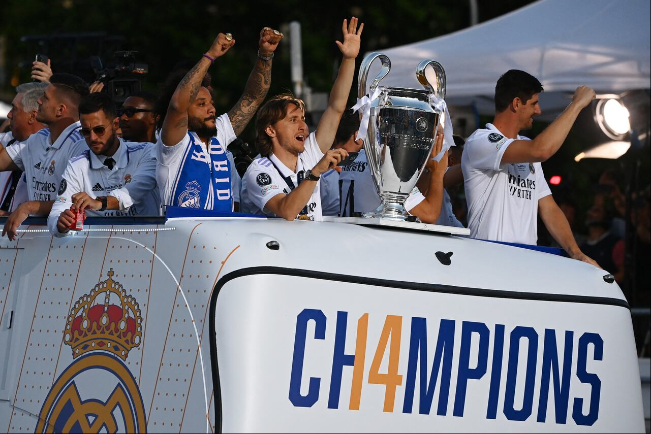 El Real Madrid conquistó su 14ª Copa de Europa cuando el gol de Vinicius Junior le permitió vencer al Liverpool por 1-0 en la final de la Liga de Campeones en el Stade de .