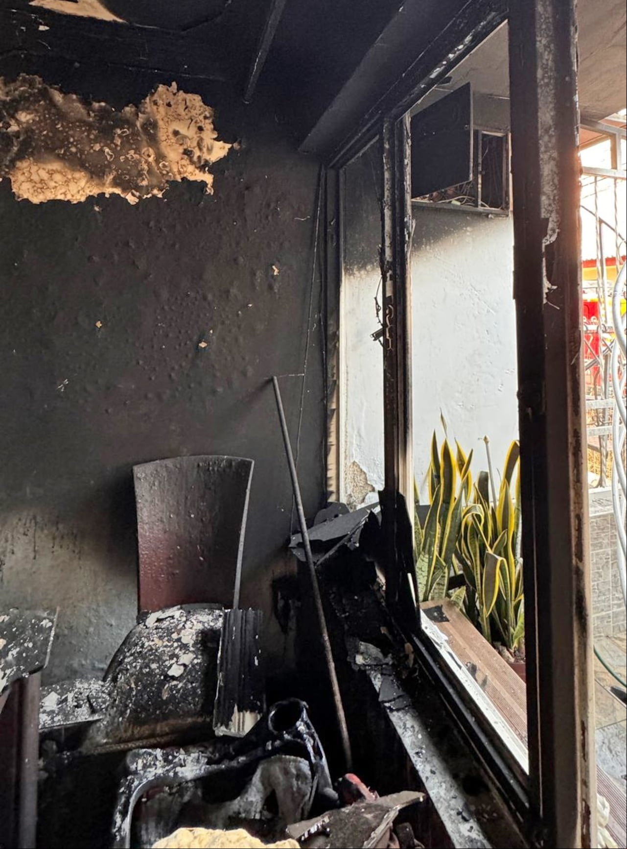 Cuatro personas fallecidas por incendio de vivienda en el barrio El Guabal