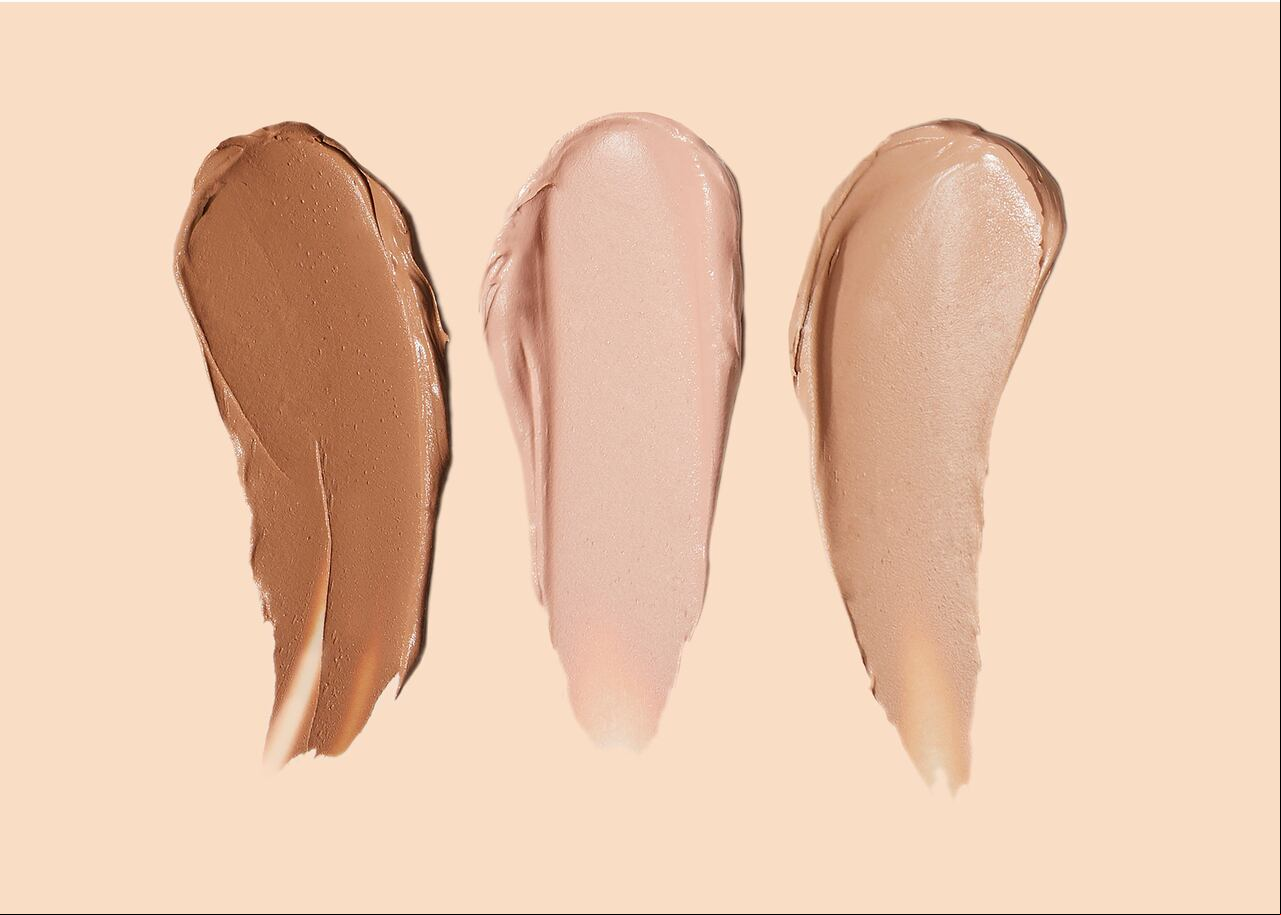 cosmetic swatch with focus on texture