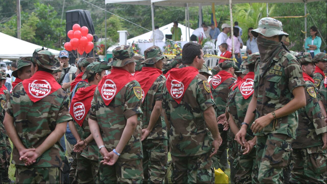 Autodefensas Unidas de Colombia (AUC).