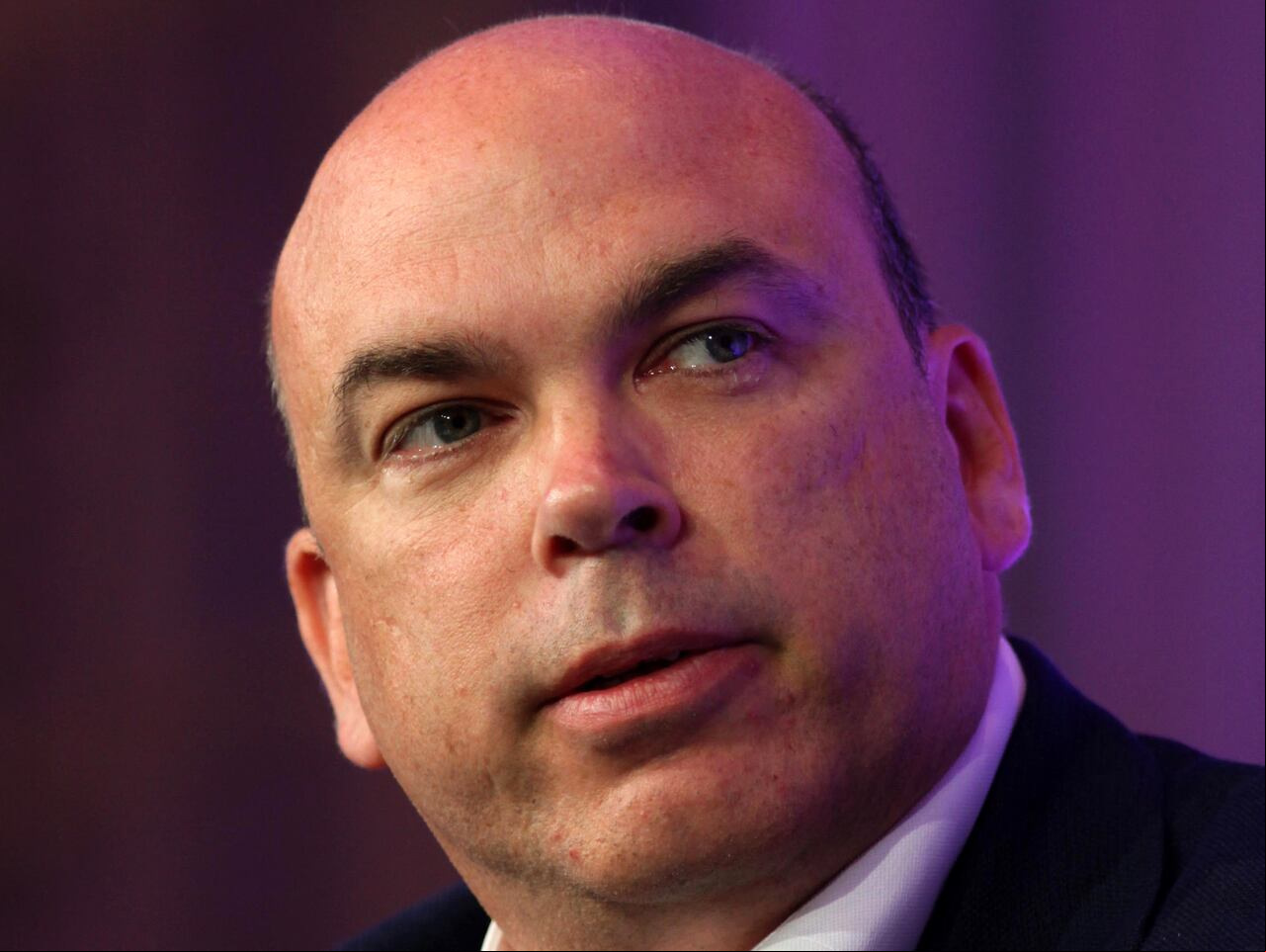 (ARCHIVOS) Mike Lynch, director ejecutivo de Autonomy Group, asiste a la cumbre de directores ejecutivos del Times en el Hotel Savoy de Londres, el 21 de junio de 2011. El empresario británico Mike Lynch, recientemente absuelto en Estados Unidos de un fraude de 11.000 millones de dólares, se encuentra entre aquellos desaparecida después de que un superyate se hundiera en el sur de Italia, dijo una fuente cercana al esfuerzo de rescate el 19 de agosto de 2024. (Foto de BEN GURR / PISCINA / AFP)