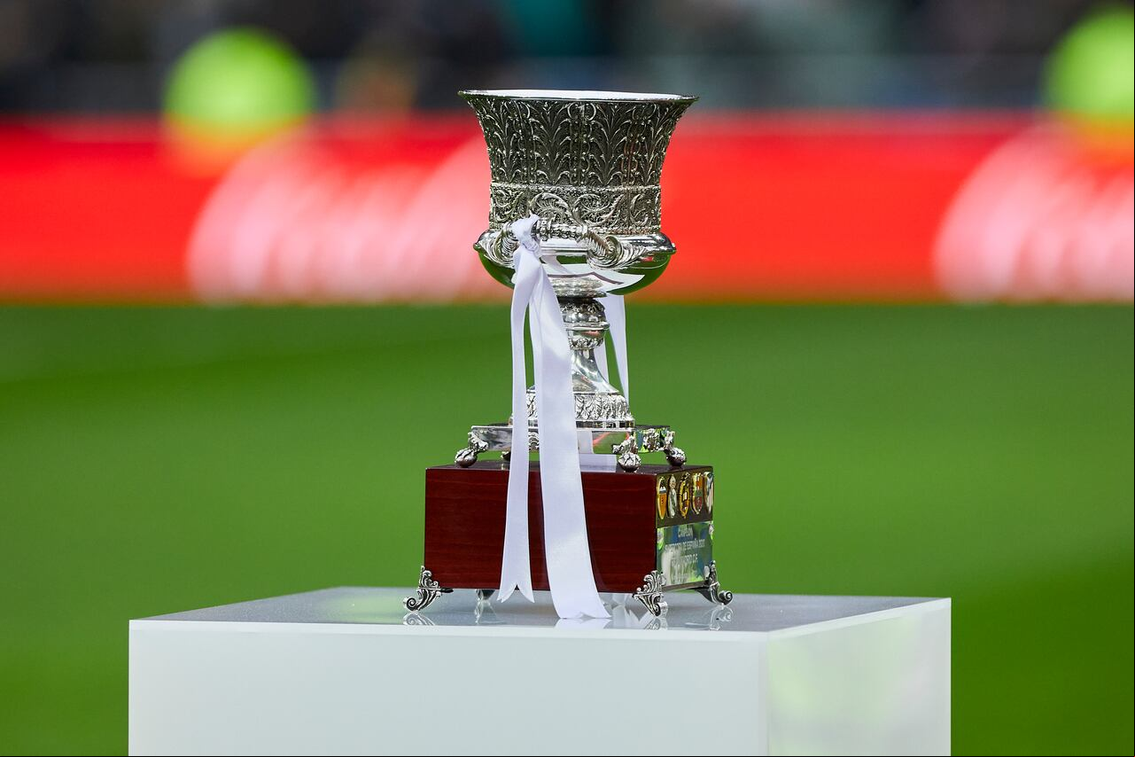 Trofeo de la Supercopa de España.
