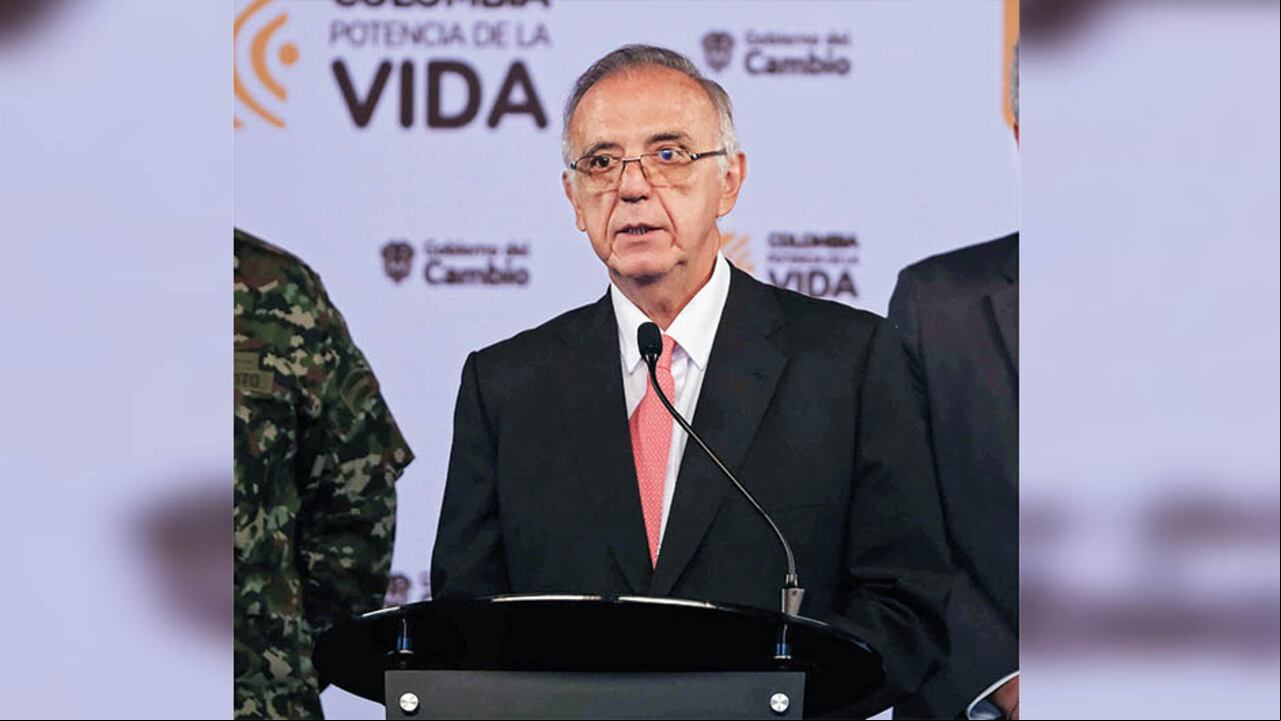 iván velásquez Ministro de Defensa