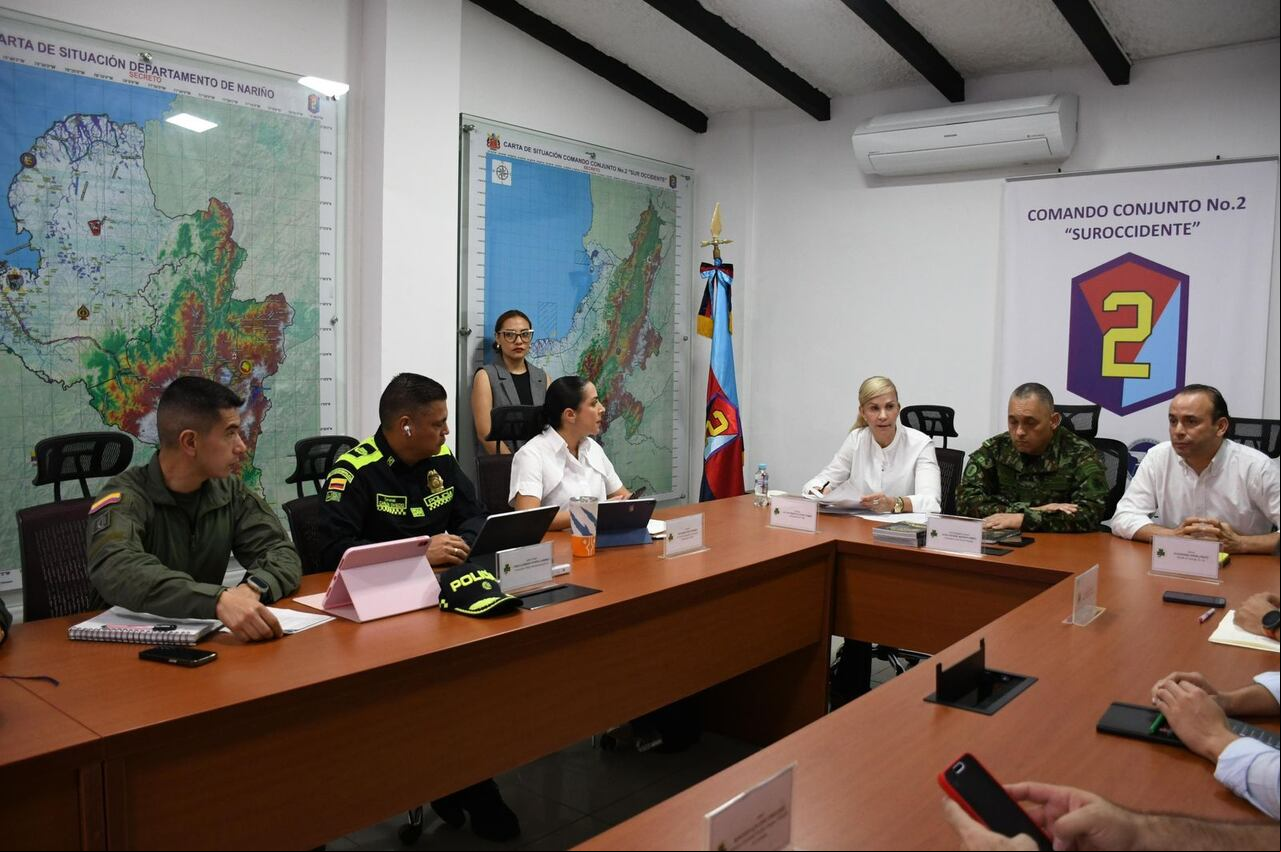 En el encuentro con autoridades departamentales, municipales y fuerza pública, se acordó priorizar los Farallones de Cali, zonas rurales y corredores del río Cauca. Foto Especial para El País