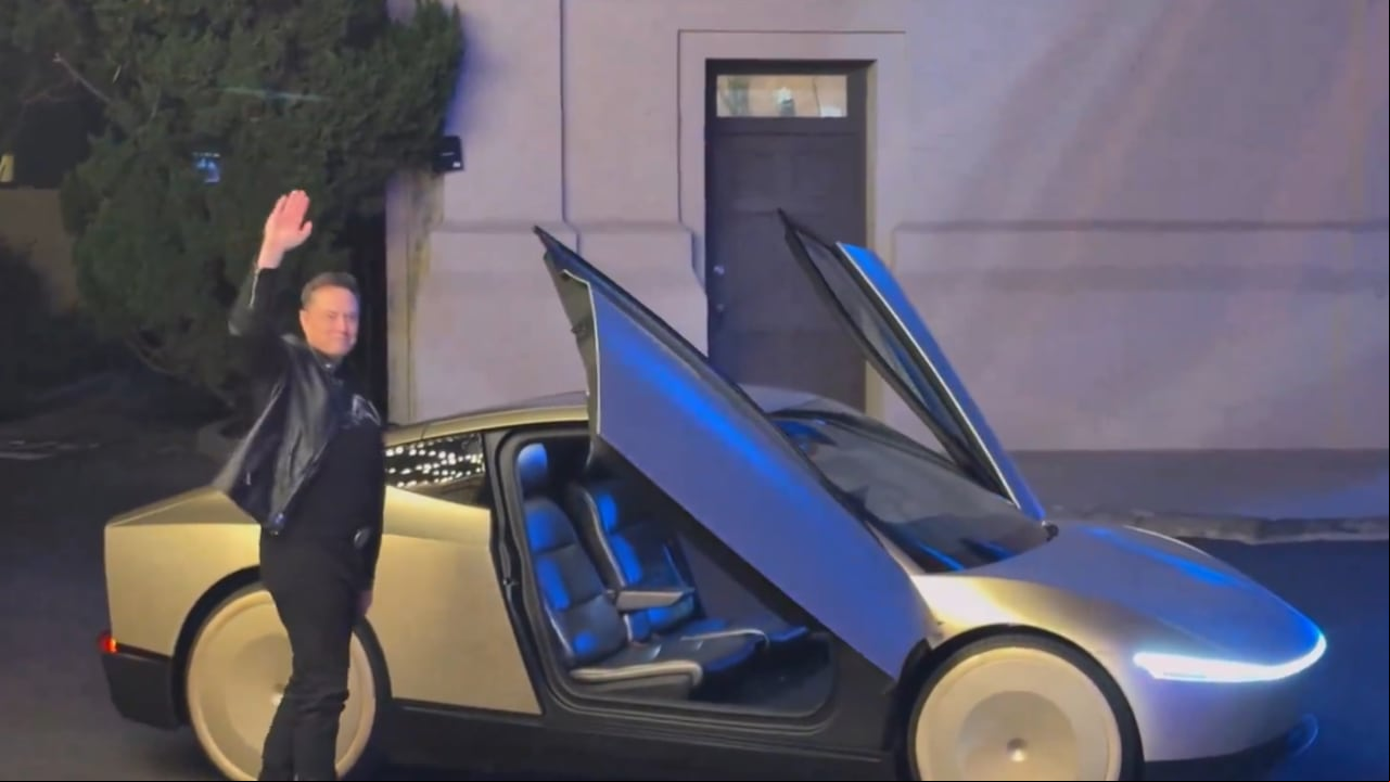 El CEO de Tesla, Elon Musk, ha dado a conocer su primer 'RoboTaxi', una propuesta que integra la última tecnología en conducción autónoma para mejorar la experiencia de movilidad.