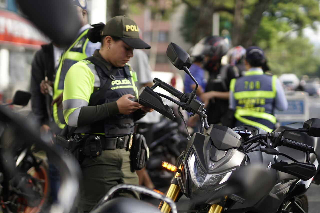 Entra en operación la policía de tránsito de Cali DITRA