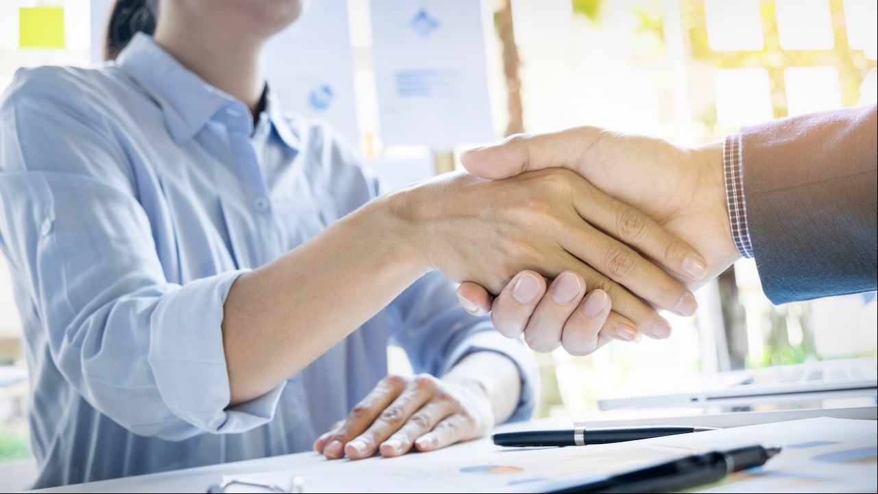 Bavaria abrirá 80 vacantes en diferentes áreas para las personas que se encuentren buscando empleo.