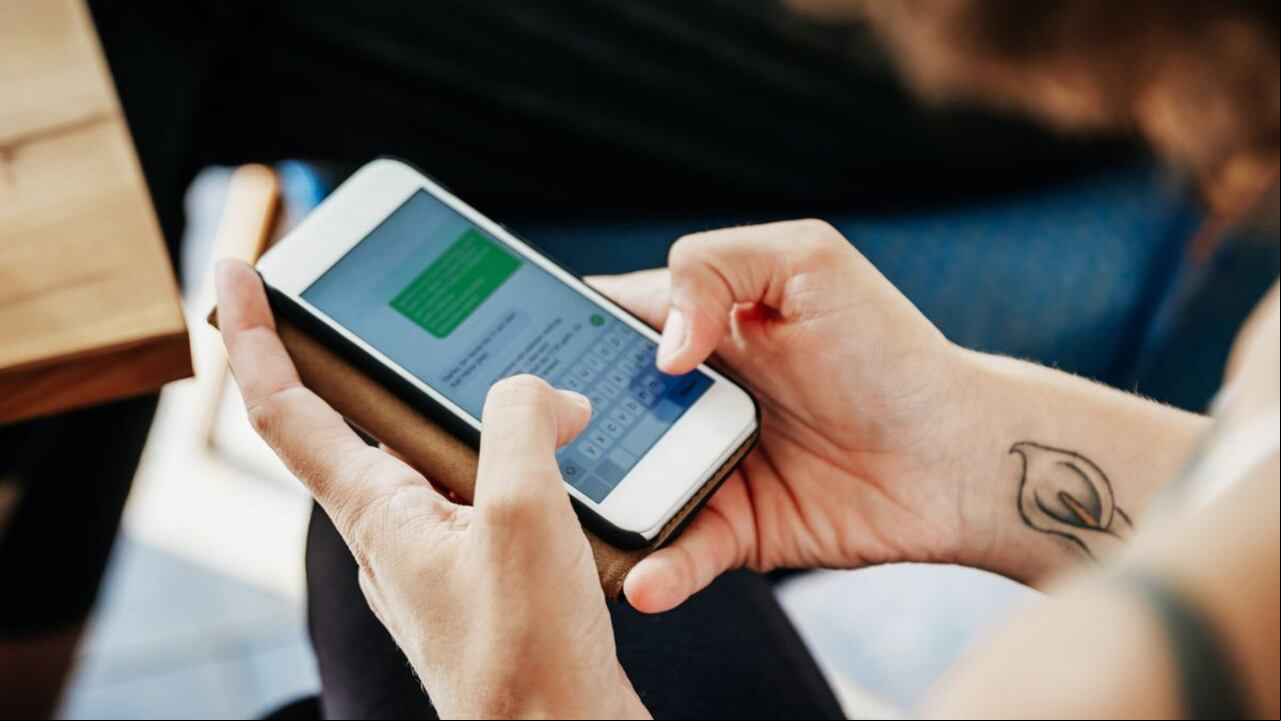 Eliminar mensajes de WhatsApp.