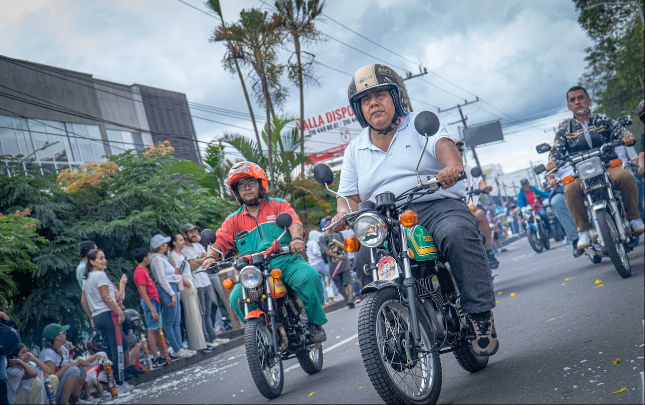 El desfile de motocicletas clásicas es uno de los eventos principales en el marco de las Fiestas de Pubenza de Popayán.