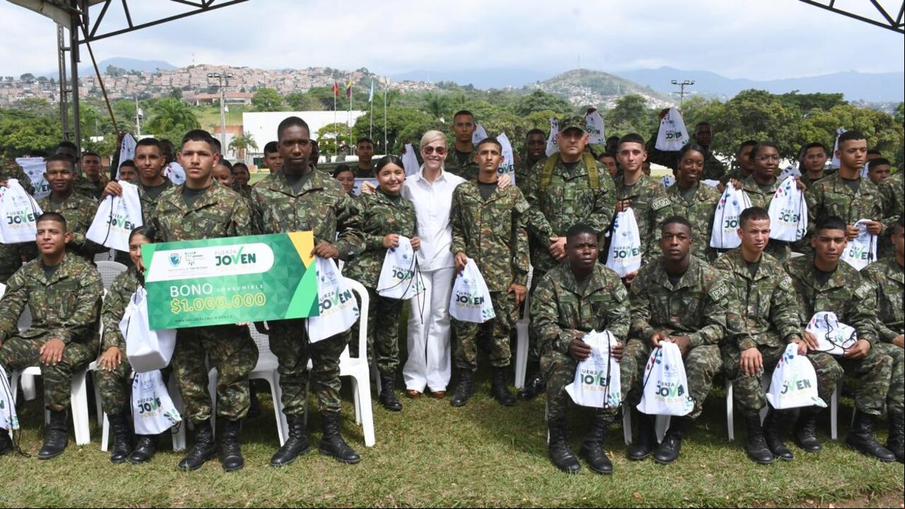 Los jóvenes asignados a la Policía reciben formación en Palmira, Buenaventura, Roldanillo, Buga y Tuluá.