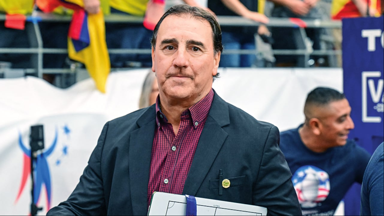 Néstor Lorenzo generó dudas a su llegada, pero con el tiempo se consolidó en el equipo y se ganó el cariño de la hinchada, que lo respalda plenamente.