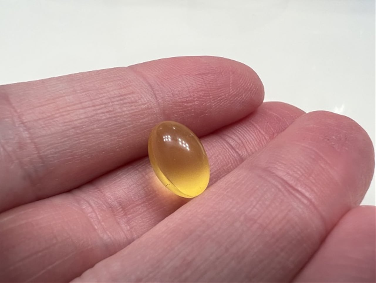 Además de las que se encuentran en los alimentos, existen vitaminas en forma de complejos vitamínicos que se encuentran en las droguerías o almacenes de cadena cercanos en forma de pastillas, cápsulas y comprimidos efervescentes. (Photo by Smith Collection/Gado/Getty Images)