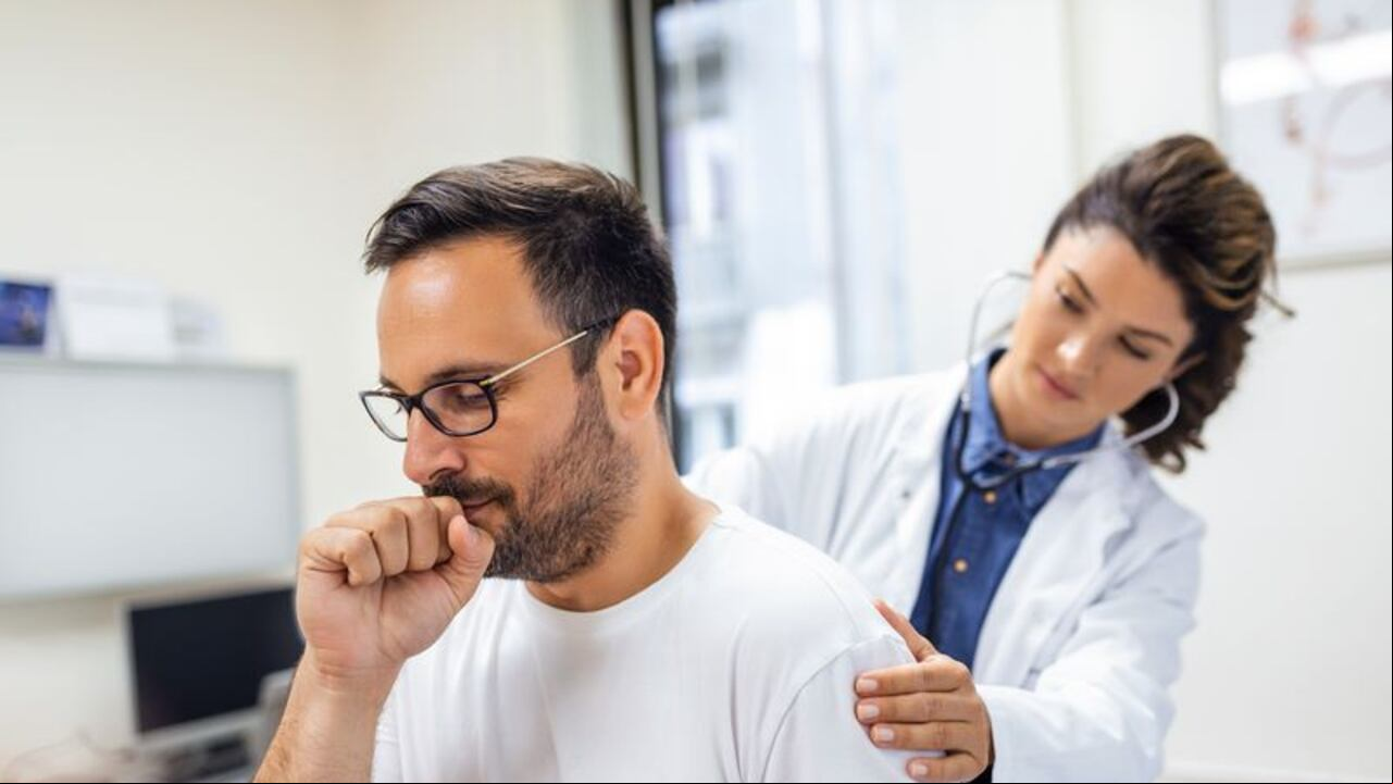 La búsqueda de un diagnóstico oportuno es fundamental, porque muchos pacientes tienden a normalizar los síntomas, y, por lo tanto, llegan a consultar cuando la patología está muy avanzada.