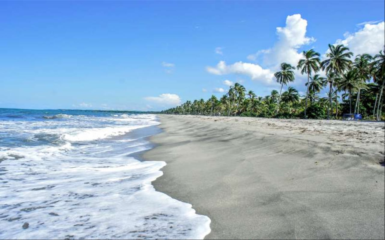 Playa de Palomino, en La Guajira, donde murió una pareja de extranjeros.