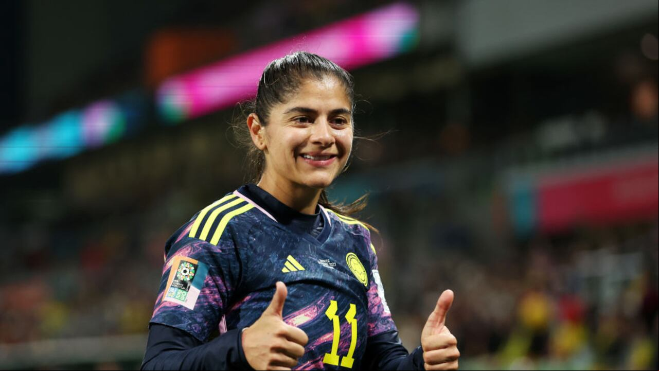 MELBOURNE, AUSTRALIA - AUGUST 08: Catalina Usme of Colombia thumbs up after substituted during the FIFA Women's World Cup Australia & New Zealand 2023 Round of 16 match between Colombia and Jamaica at Melbourne Rectangular Stadium on August 08, 2023 in Melbourne, Australia. (Photo by Robert Cianflone/Getty Images)