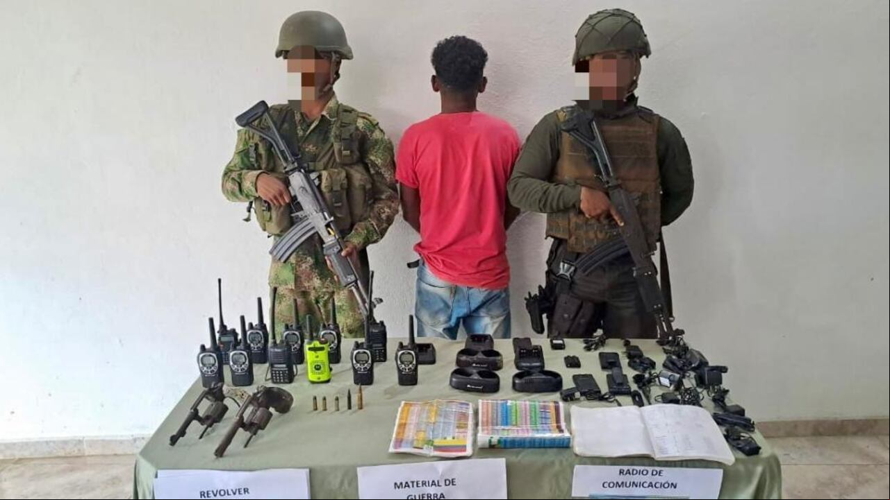 Alias Reserva se entregó a las autoridades. Era el máximo cabecilla urbano del Clan del Golfo en el Chocó.